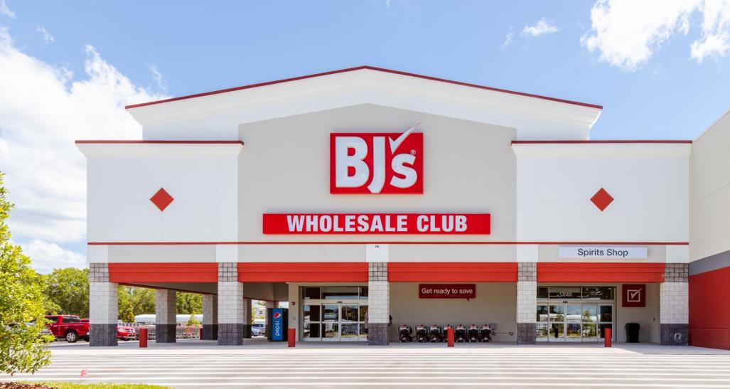 BJ's Wholesale Club exterior.